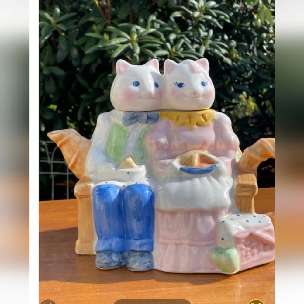 Vintage Applause Inc Charming Cat Couple Ceramic Teapot
